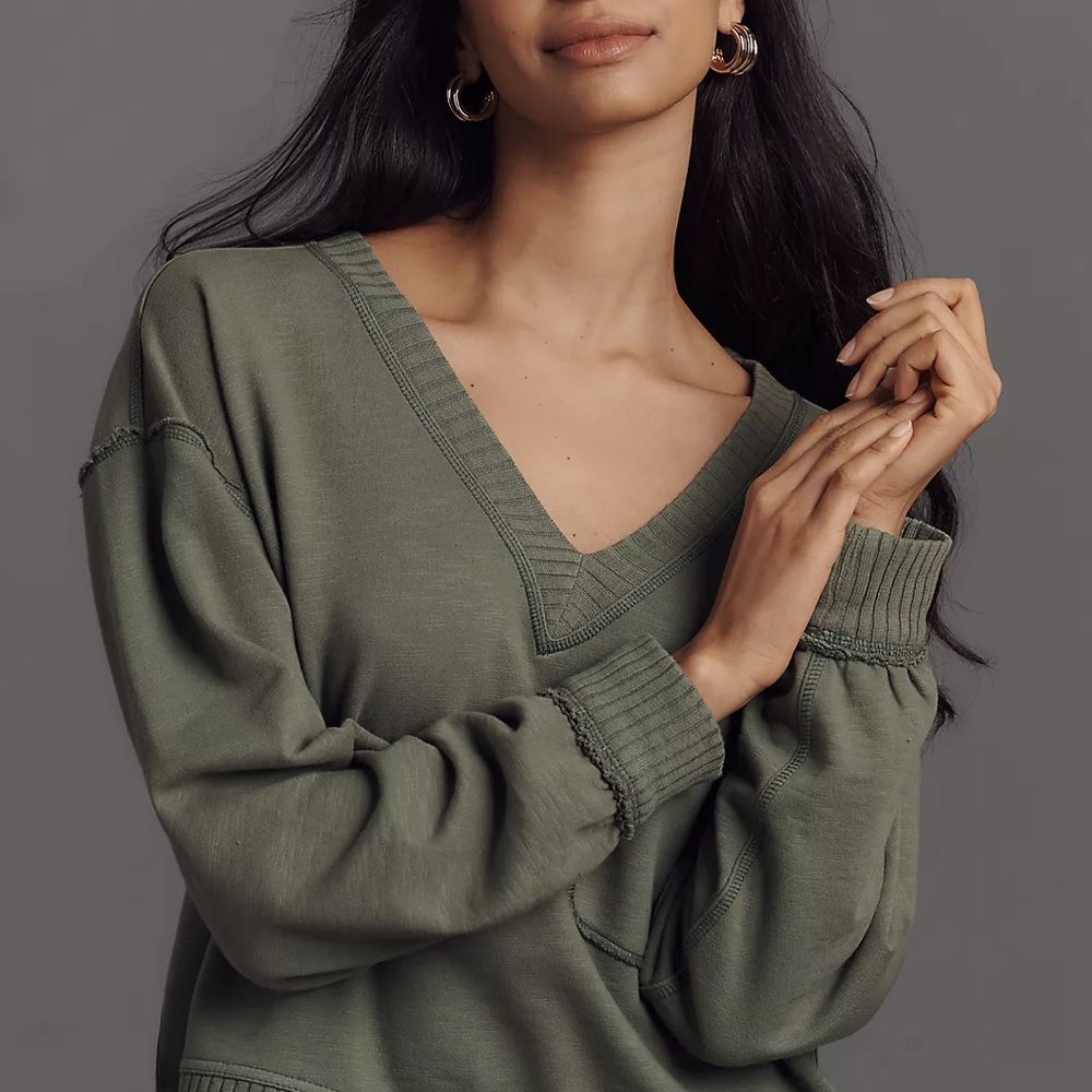 Pilcro V-Neck Front Pocket Pullover Knitted Top